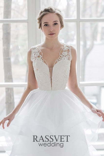 Свадебное платье Аделина. Силуэт Пышное. Цвет Белый / Молочный. Вид 4