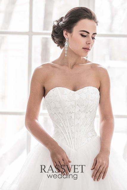 Свадебное платье Мартина. Силуэт Пышное. Цвет Белый / Молочный. Вид 3