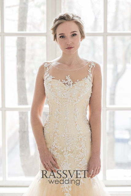 Свадебное платье Мишель. Силуэт Рыбка. Цвет Айвори / Капучино, Персик / Оранжевый. Вид 3