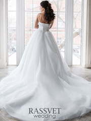 Свадебное платье Тиффани. Силуэт Пышное. Цвет Белый / Молочный. Вид 2