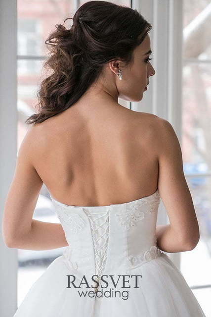 Свадебное платье Тиффани. Силуэт Пышное. Цвет Белый / Молочный. Вид 6