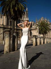 Свадебное платье Jadelin. Силуэт Прямое, Рыбка. Цвет Белый / Молочный. Вид 1