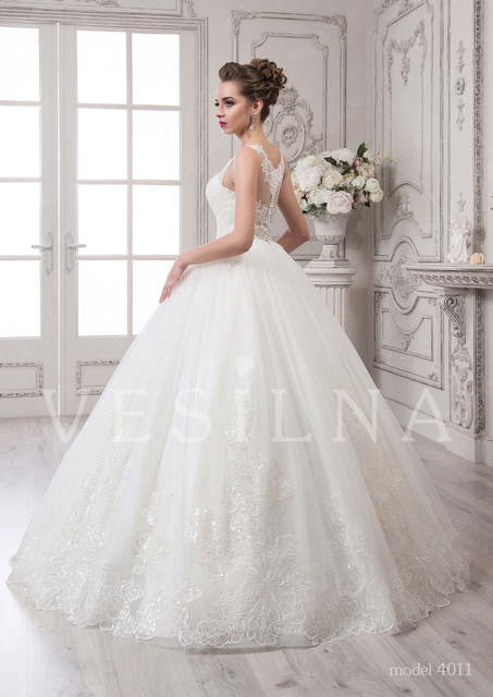 Свадебное платье 4011. Силуэт Пышное. Цвет Айвори / Капучино, Белый / Молочный. Вид 2