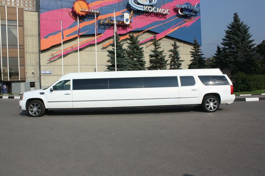 Лимузин Кадиллак Эскалэйд до 24 чел. от ЛимоФаворит 4