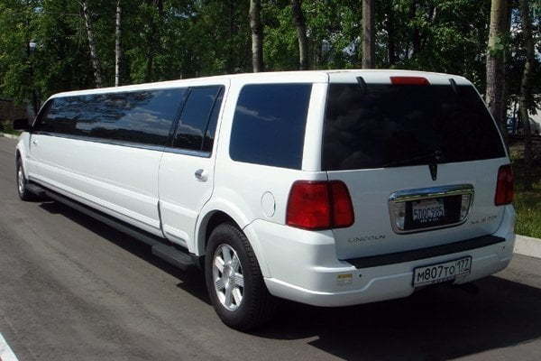 Лимузин Линкольн Навигатор до 20 чел. от ЛимоФаворит 3