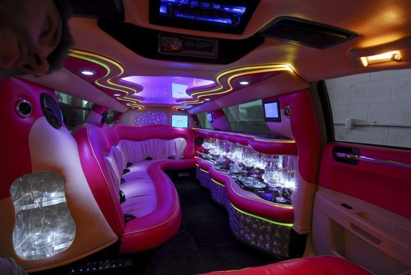 Красный лимузин Крайслер до 11 чел. от ЛимоФаворит 5