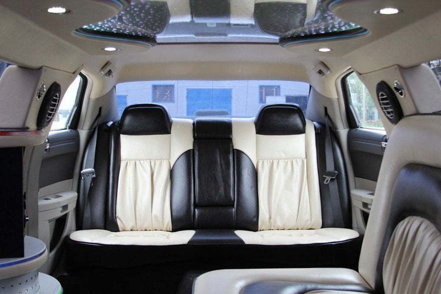 Лимузин Крайслер до 10 чел. от ЛимоФаворит 3