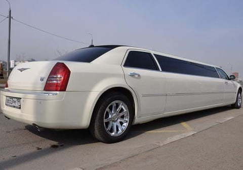 Белый лимузин Крайслер до 10 чел. от ЛимоФаворит 4
