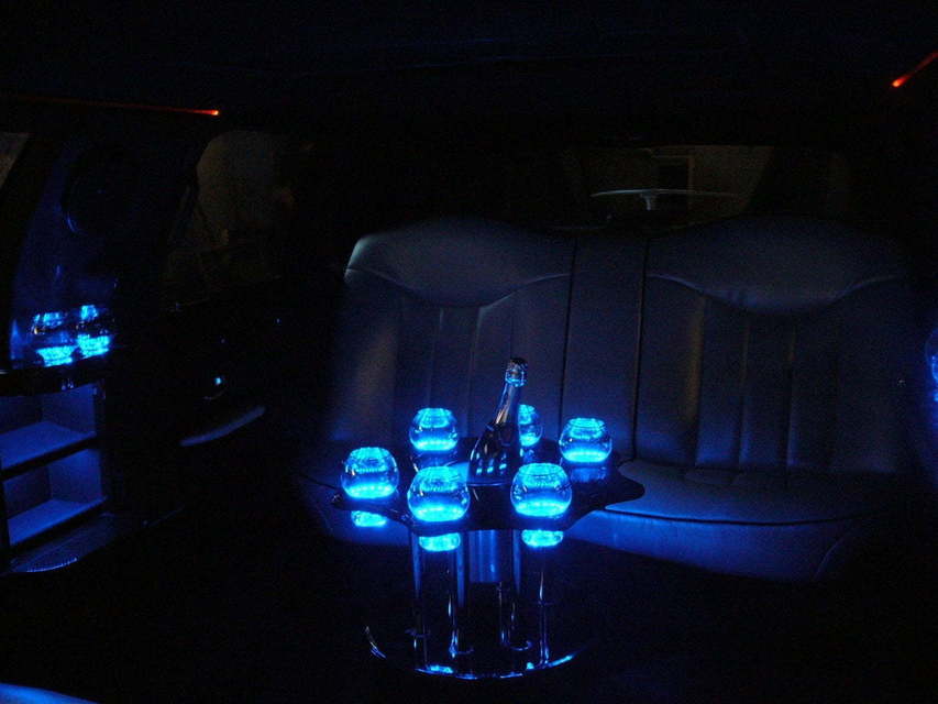 Лимузин Excalibur Phantom до 7 чел. от ЛимоФаворит 5