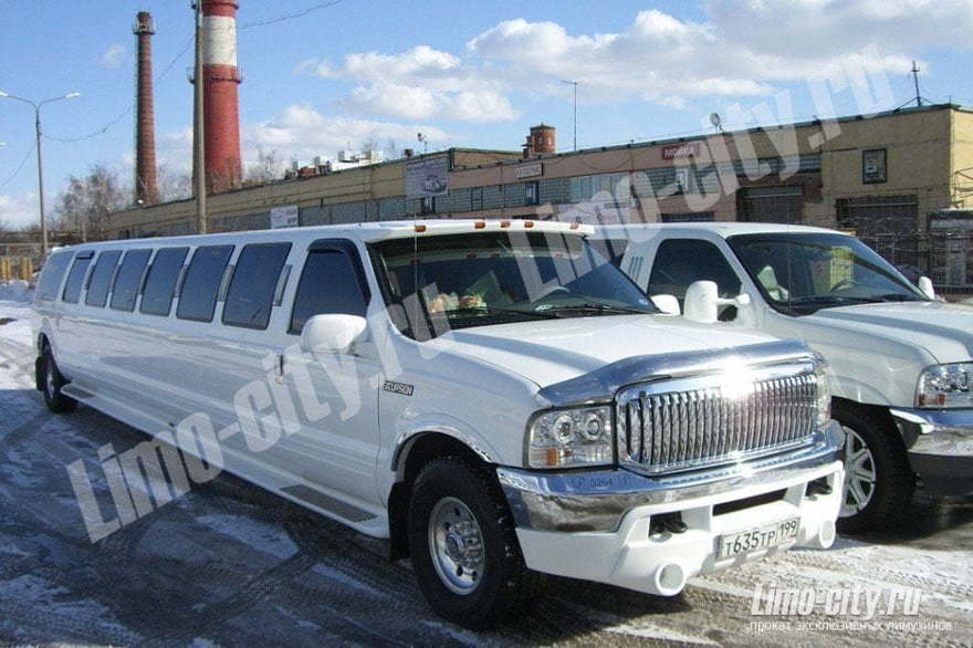 Форд Экскёршн до 28 чел., 2010 г. от Limo City 2