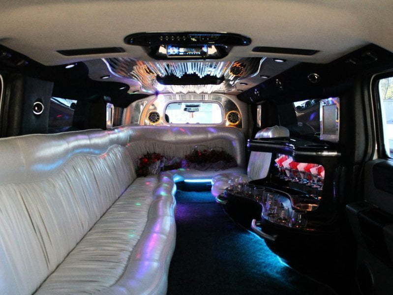 Лимузин Хаммер  до 15 чел. от ЛимоФаворит 2