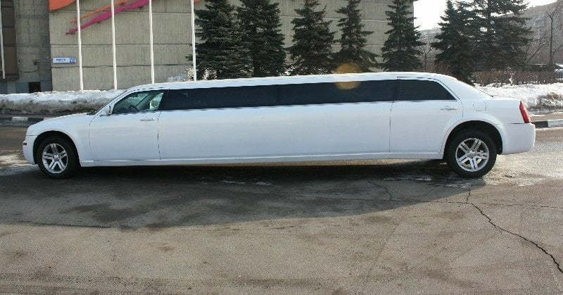 Лимузин Крайслер 300С до 10 чел. от ЛимоФаворит 3