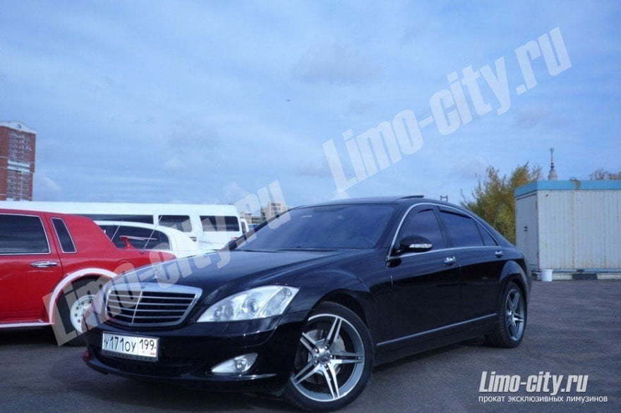 Мерседес 221 до 4 чел., 2010 г. от Limo City 1