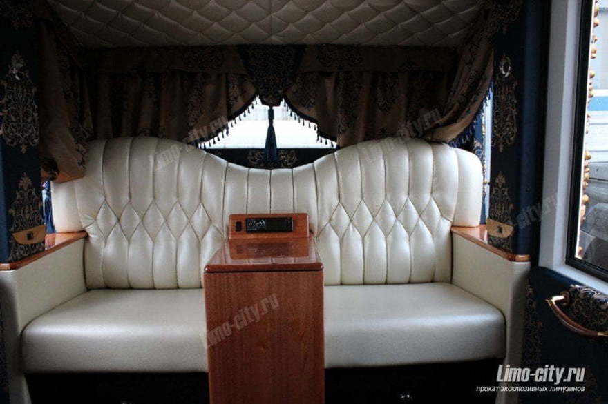 Кадиллак Эскайлед до 6 чел., 2011 г. от Limo City 2