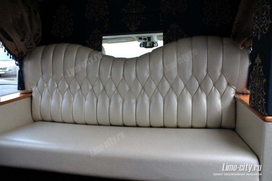 Кадиллак Эскайлед до 6 чел., 2011 г. от Limo City 3