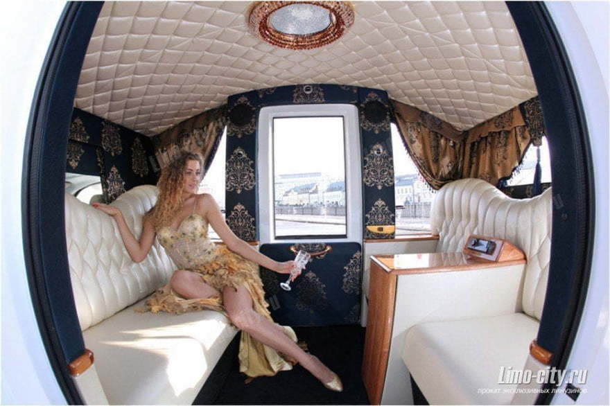 Кадиллак Эскайлед до 6 чел., 2011 г. от Limo City 4