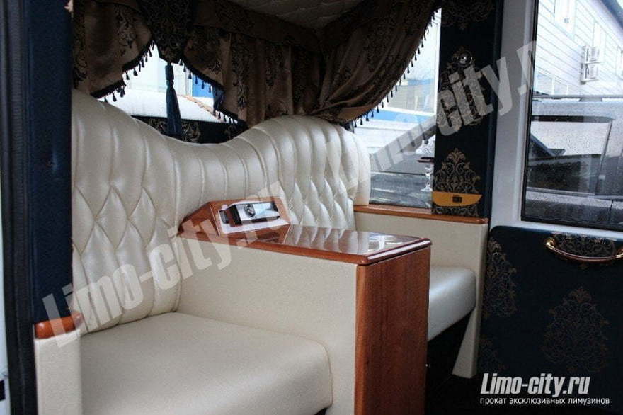 Кадиллак Эскайлед до 6 чел., 2011 г. от Limo City 5