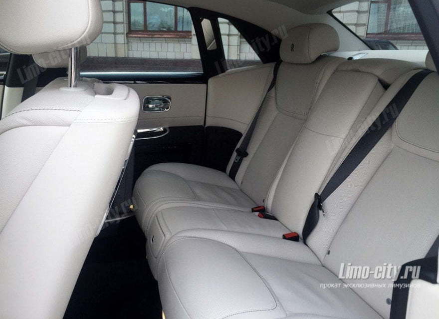 Роллс-Ройс до 4 чел., 2013 г. от Limo City 3