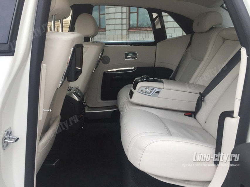 Роллс-Ройс до 4 чел., 2013 г. от Limo City 7