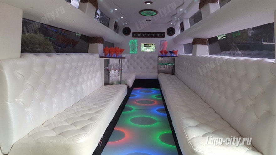 Хаммер к244сс 199 до 22 чел., 2015 г. от Limo City 2