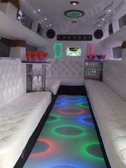 Хаммер к244сс 199 до 22 чел., 2015 г. от Limo City 2