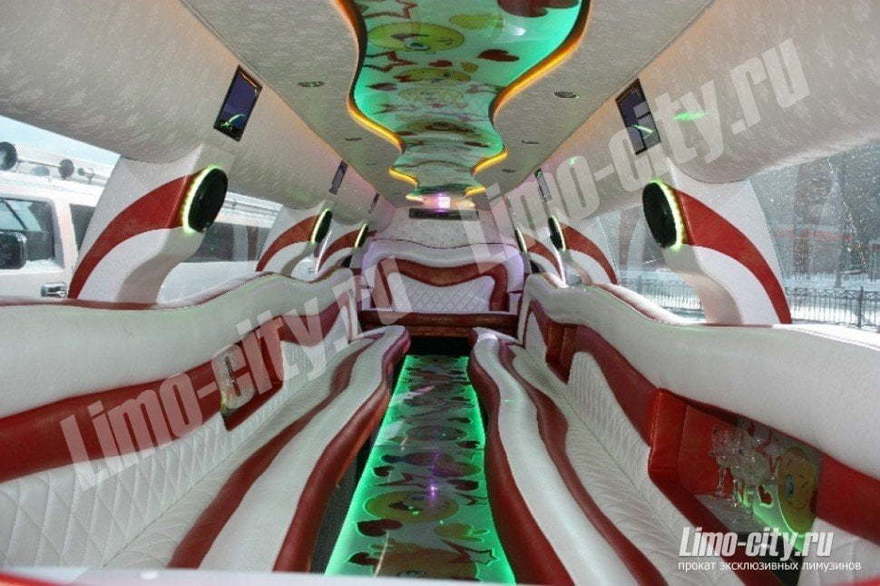 Кадиллак Эскалейд до 28 чел., 2013 г. от Limo City 2