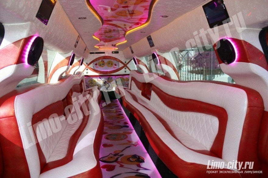 Кадиллак Эскалейд до 28 чел., 2013 г. от Limo City 4