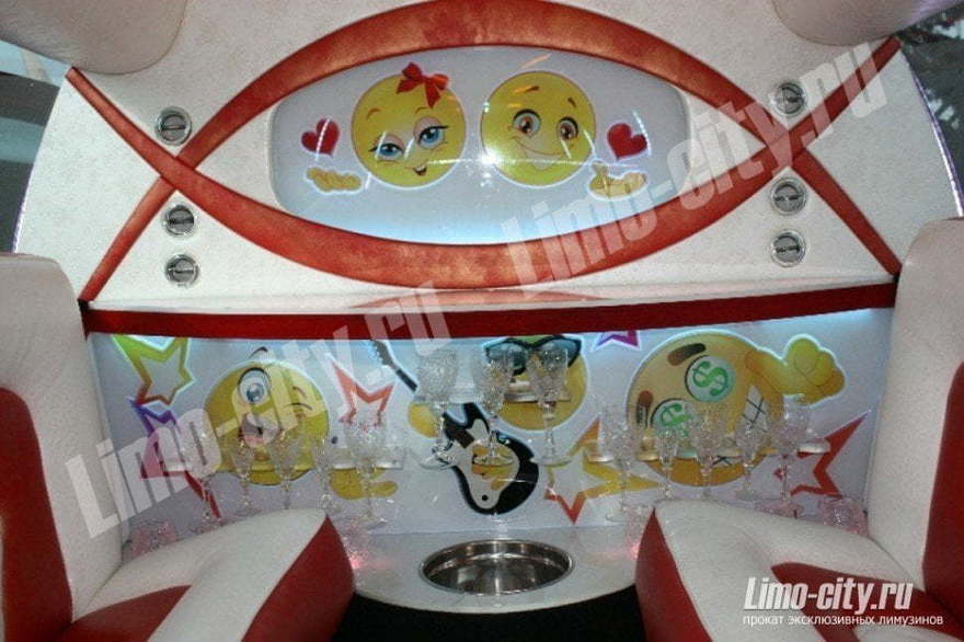 Кадиллак Эскалейд до 28 чел., 2013 г. от Limo City 7