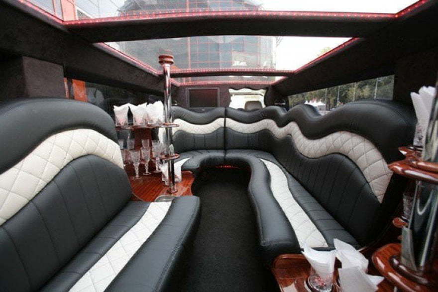 Черный лимузин Хаммер до 20 чел. от ЛимоФаворит 2