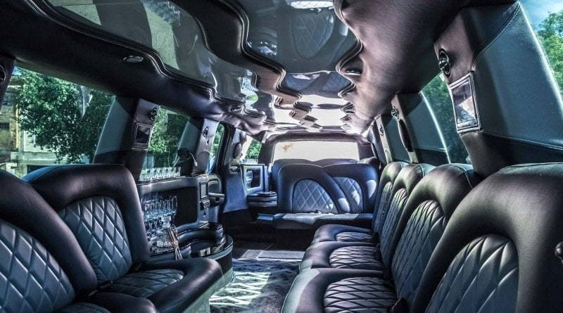 Черный лимузин Кадиллак Эскалэйд до 24 чел. от ЛимоФаворит 2