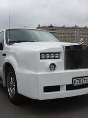 Лимузин Форд Экскершн в стилле Роллс-Ройс до 30 чел. от ЛимоФаворит 1