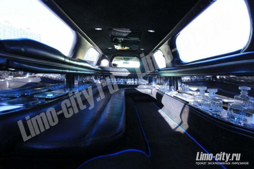 Линкольн Таун кар Фальш кабриолет до 11 чел., 2014 г. от Limo City 8