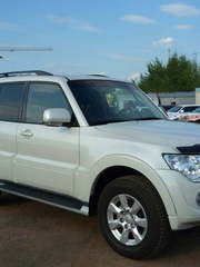 Mitsubishi Pajero до 4 чел., 2015 г. от Limo City 1