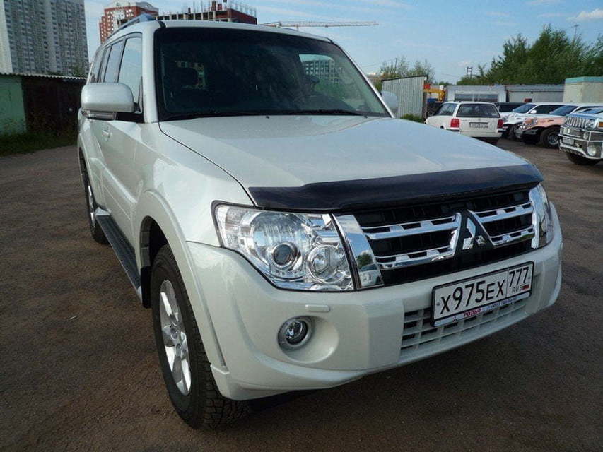 Mitsubishi Pajero до 4 чел., 2015 г. от Limo City 5