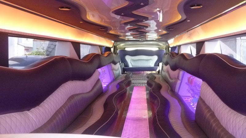 Лимузин Хаммер до 28 чел. от ЛимоФаворит 4