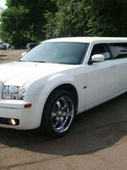 Лимузин Крайслер 300С до 10 чел. от ЛимоФаворит 1