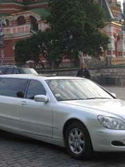 Мерседес S220 белого цвета Пульман до 6 чел. от ЛимоФаворит 1