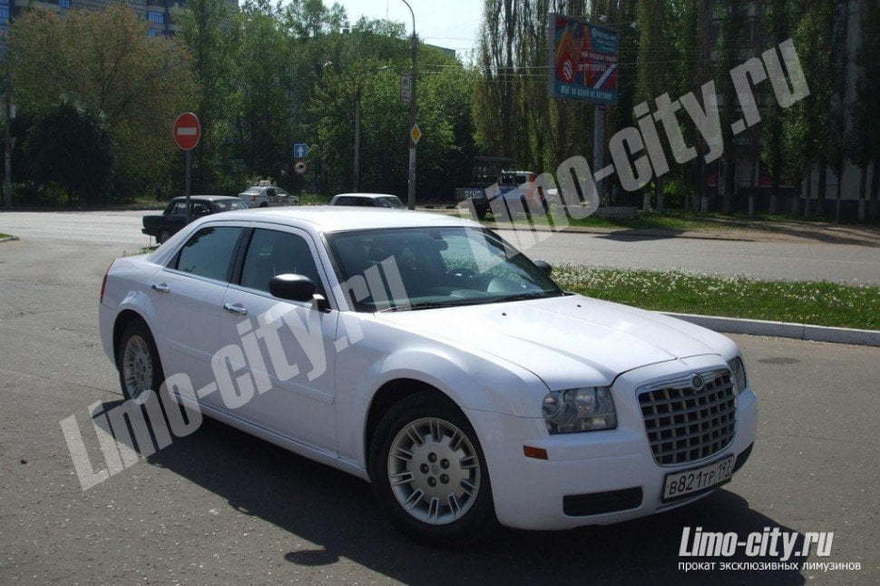 Крайслер 300С до 4 чел., 2011 г. от Limo City 4
