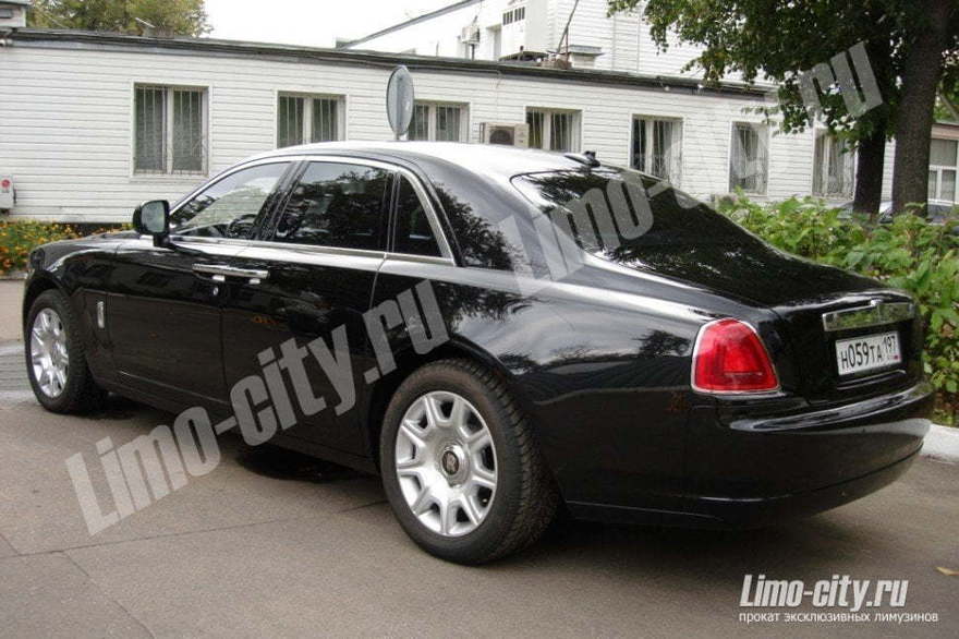 Роллс-Ройс до 4 чел., 2013 г. от Limo City 11