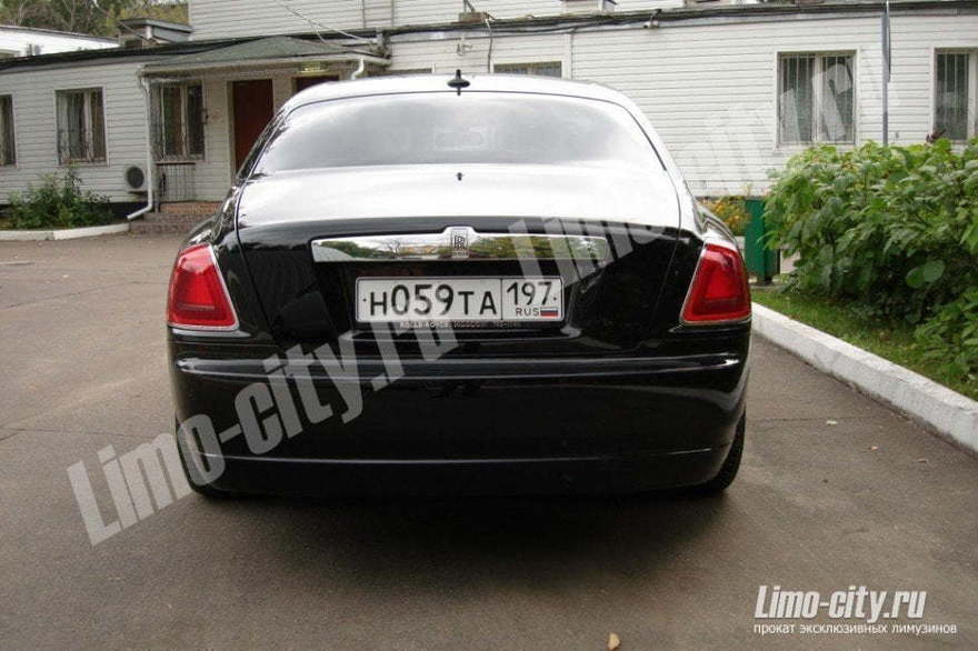 Роллс-Ройс до 4 чел., 2013 г. от Limo City 12