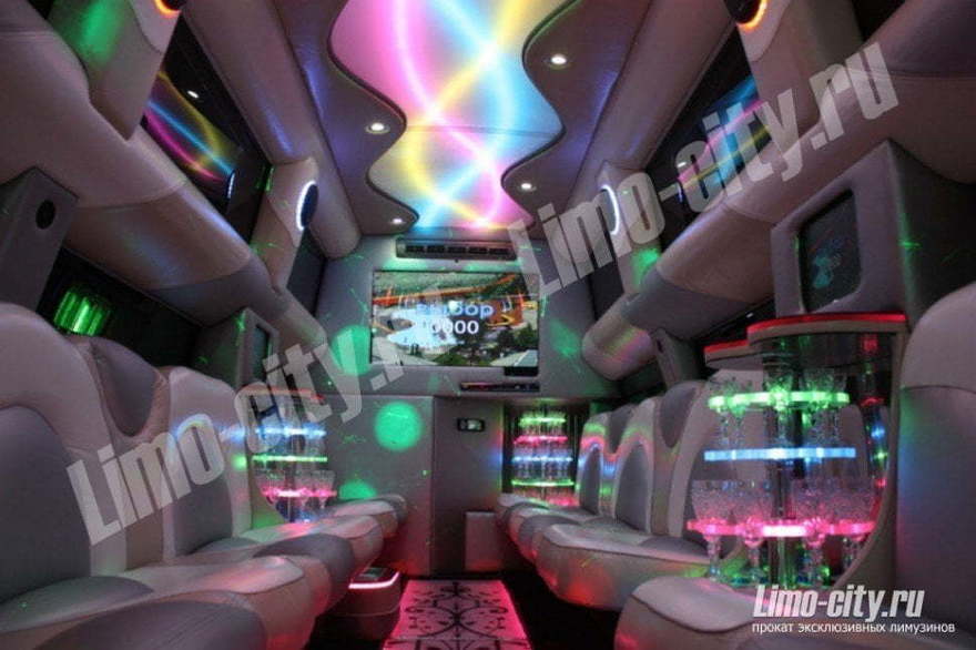 MEGA Хаммер H2 BUSS до 30 чел., 2012 г. от Limo City 8