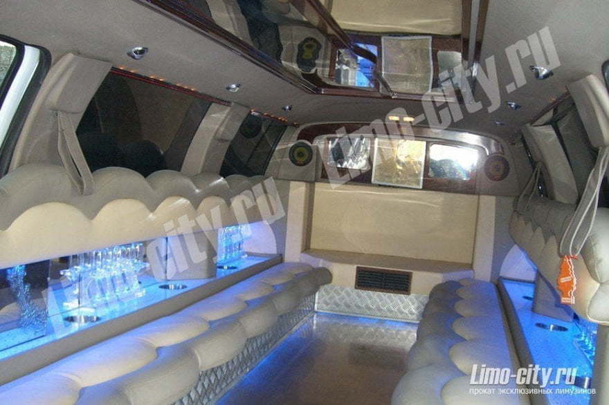 Форд Экскёршн Гламур до 18 чел., 2009 г. от Limo City 4