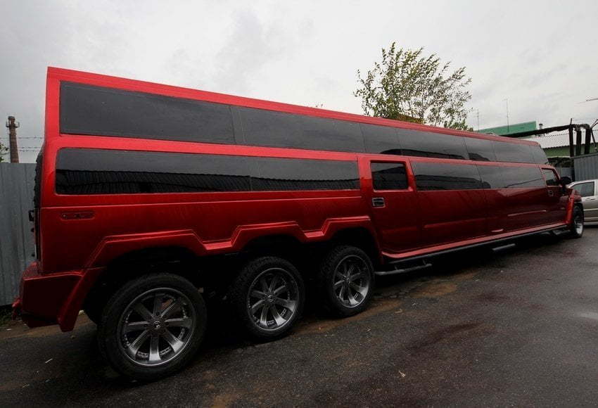 Высокий лимузин Хаммер до 32 чел. от ЛимоФаворит 4