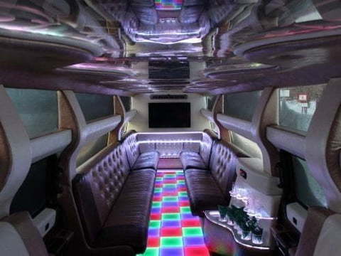 Красный лимузин Хаммер до 28 чел. от ЛимоФаворит 3