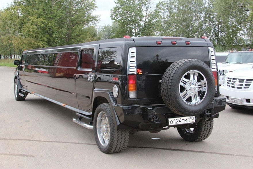 Черный лимузин Хаммер  до 25 чел. от ЛимоФаворит 4