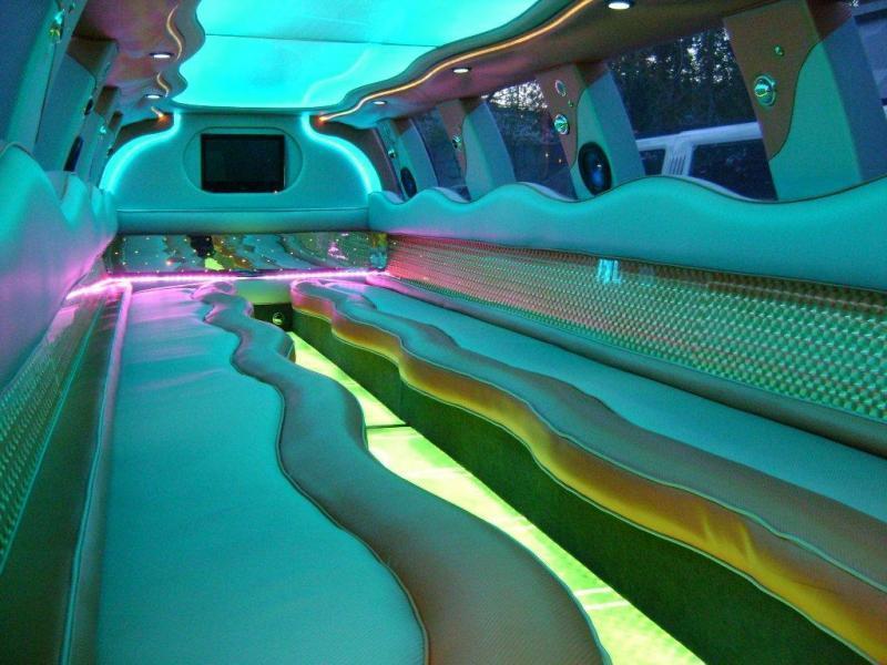 Лимузин Кадиллак Эскалэйд до 22 чел. от ЛимоФаворит 2