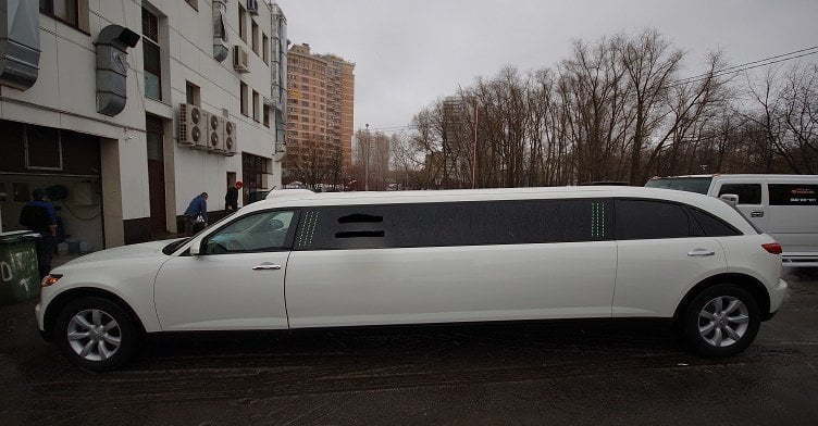 Лимузин Инфинити FX-35 до 14 чел. от ЛимоФаворит 3