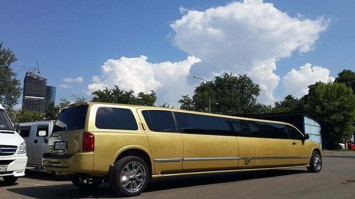 Золотой лимузин Инфинити до 20 чел. от ЛимоФаворит 5