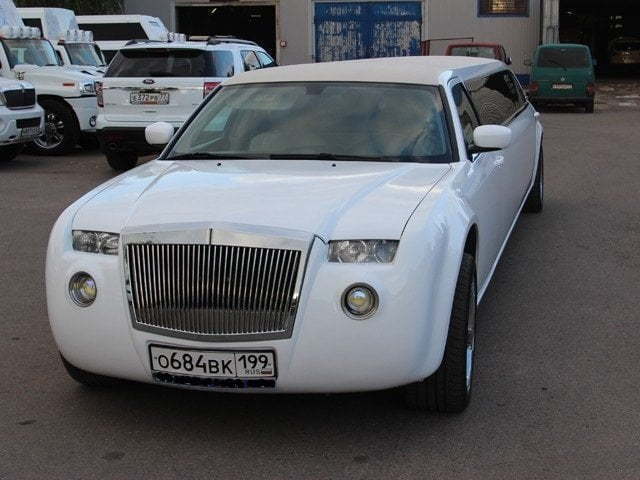 Лимузин Роллс Ройс до 12 чел. от ЛимоФаворит 3