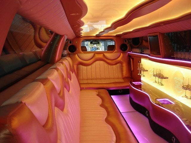 Лимузин Кадиллак SRX до 15 чел. от ЛимоФаворит 4